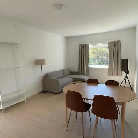 Leiti House Apartment *